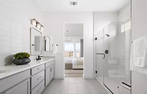 Bath - 1530 Teak Ave, Manteca, CA 95337 photo 1 of 1