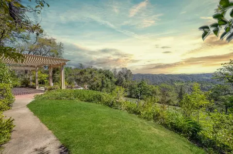 6013 Dolomite Dr, El Dorado, CA 95623