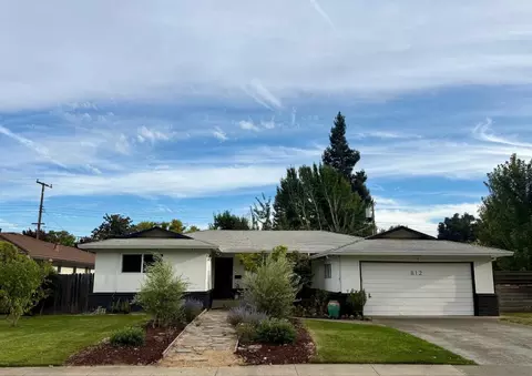 812 Skipper Cir, Sacramento, CA 95822