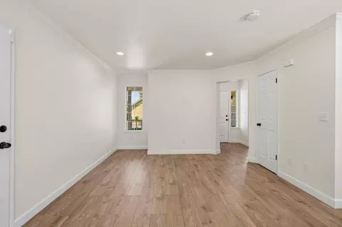 Living - 2025 Hearthstone Ln, Modesto, CA 95355 photo 6 of 6