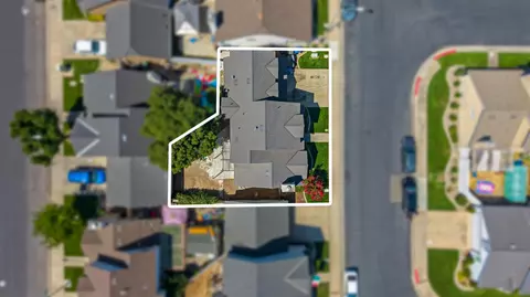 View/Area - 2025 Hearthstone Ln, Modesto, CA 95355 photo 2 of 7