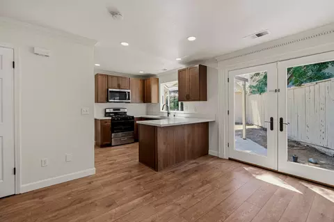 Kitchen - 2025 Hearthstone Ln, Modesto, CA 95355 photo 8 of 8