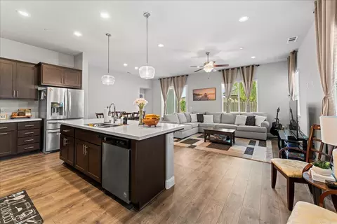 1409 Peach, Manteca, CA 95337 photo 5