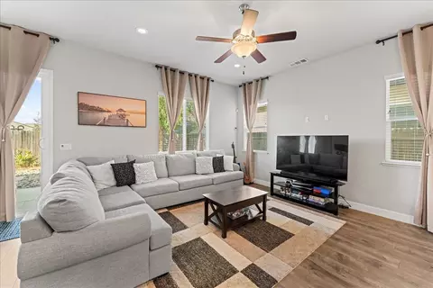 1409 Peach, Manteca, CA 95337 photo 13