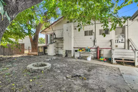 Exterior - 30000 E Kasson 4d15 Oak Ln Rd, Tracy, CA 95304 photo 7 of 10