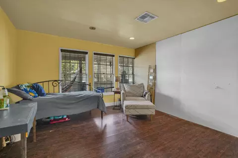 Bedroom - 30000 E Kasson 4d15 Oak Ln Rd, Tracy, CA 95304 photo 2 of 7