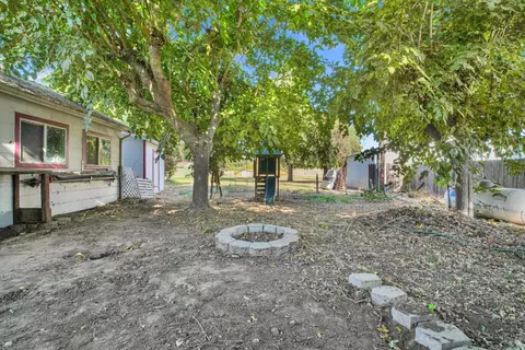 Exterior - 30000 E Kasson 4d15 Oak Ln Rd, Tracy, CA 95304 photo 5 of 10