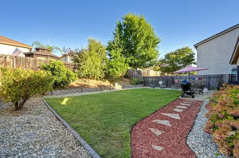 Exterior - 4447 Excelsior Rd, Mather, CA 95655 photo 11 of 14