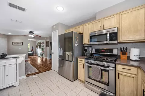 Kitchen - 4447 Excelsior Rd, Mather, CA 95655 photo 4 of 6