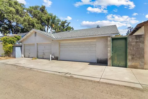 Exterior - 119 Park Ave, Modesto, CA 95354 photo 9 of 11