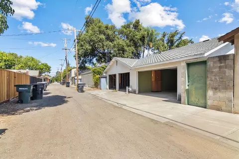 Exterior - 119 Park Ave, Modesto, CA 95354 photo 11 of 11