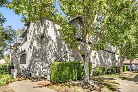 5201 Laguna Oaks #46, Elk Grove, CA 95758
