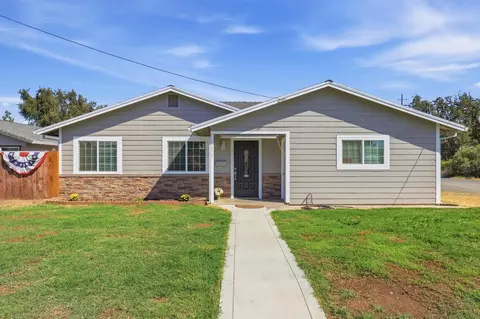 Exterior - 10073 N St, Live Oak, CA 95953 photo 2 of 7