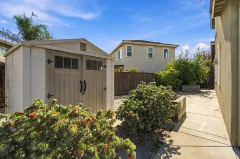 Exterior - 1329 Darrow Dr, Lathrop, CA 95330 photo 8 of 11