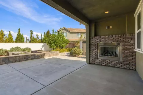 Exterior - 1329 Darrow Dr, Lathrop, CA 95330 photo 3 of 11