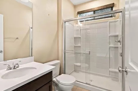 Bath - 1329 Darrow Dr, Lathrop, CA 95330 photo 1 of 3