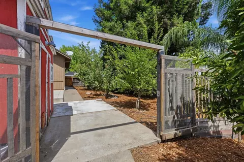 Exterior - 120 Pradera Ct, Folsom, CA 95630 photo 16 of 18