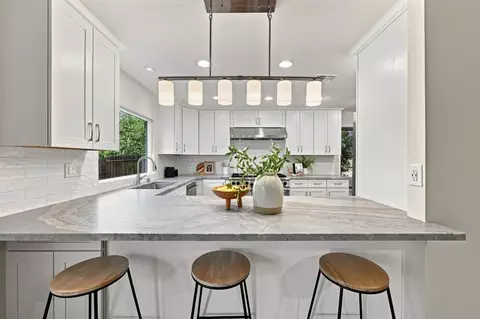 Kitchen - 120 Pradera Ct, Folsom, CA 95630 photo 6 of 6
