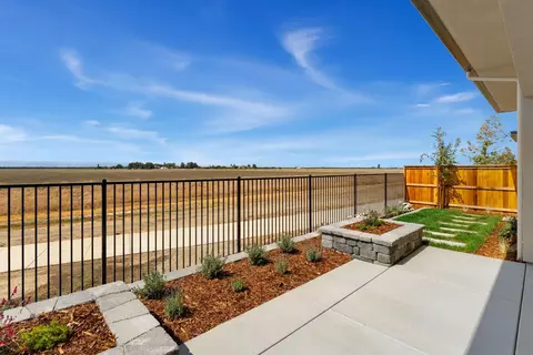 Exterior - 5597 Thomson Loop, Davis, CA 95616 photo 4 of 5