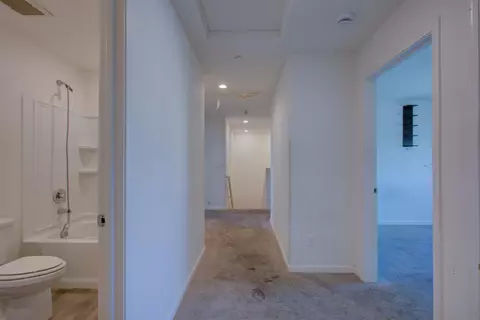Entry Way - 2220 Blossom Ranch Rd, Patterson, CA 95363 photo 6 of 10