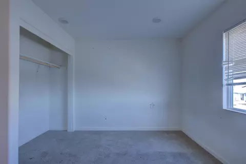 Bedroom - 2220 Blossom Ranch Rd, Patterson, CA 95363 photo 1 of 10