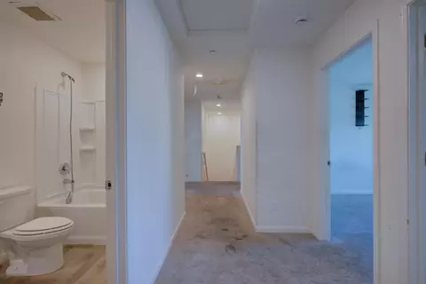 Entry Way - 2220 Blossom Ranch Rd, Patterson, CA 95363 photo 7 of 10