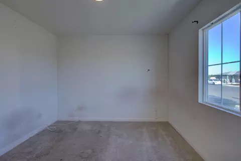 Bedroom - 2220 Blossom Ranch Rd, Patterson, CA 95363 photo 10 of 10