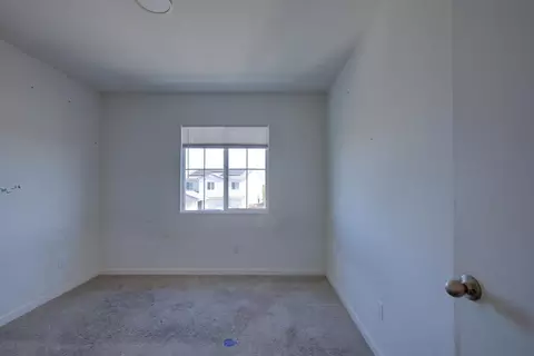 Bedroom - 2220 Blossom Ranch Rd, Patterson, CA 95363 photo 6 of 10