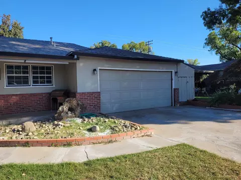 Exterior - 1310 Crescent Dr, Modesto, CA 95350 photo 2 of 3