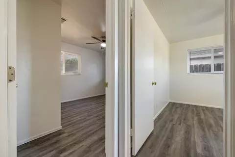 Entry Way - 418 Lupton St, Manteca, CA 95337 photo 7 of 7