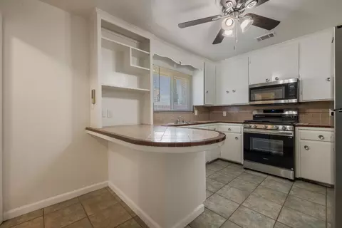 Kitchen - 418 Lupton St, Manteca, CA 95337 photo 1 of 4