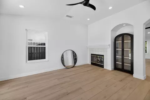 Living - 1733 Ray Wise Ln, Tracy, CA 95376 photo 6 of 6