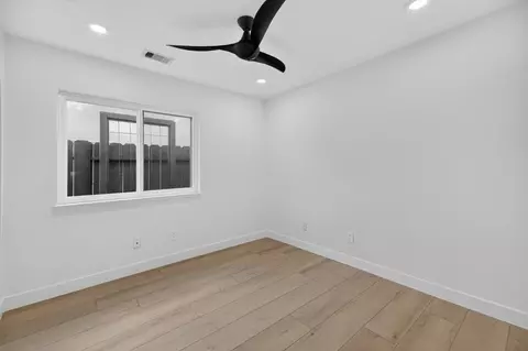 Bedroom - 1733 Ray Wise Ln, Tracy, CA 95376 photo 3 of 4