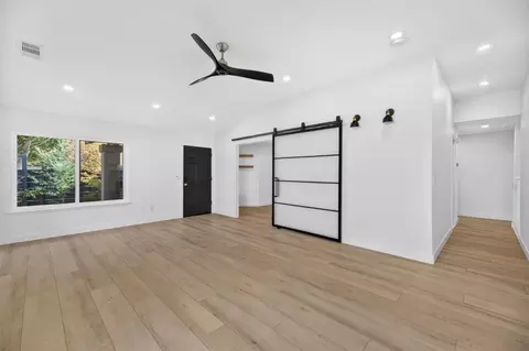 Living - 1733 Ray Wise Ln, Tracy, CA 95376 photo 4 of 6
