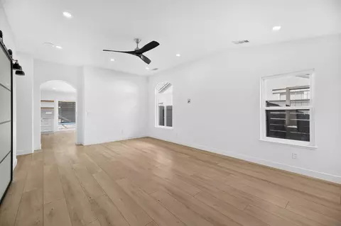 Living - 1733 Ray Wise Ln, Tracy, CA 95376 photo 2 of 6