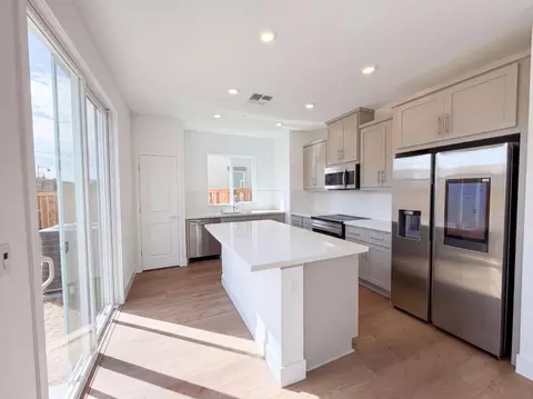 Kitchen - 16213 Sculptor Ave, Lathrop, CA 95330 photo 1 of 3