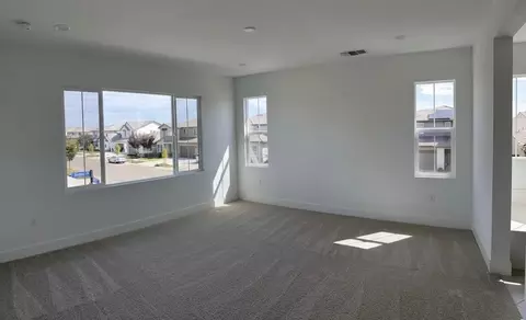 Living - 16213 Sculptor Ave, Lathrop, CA 95330 photo 4 of 4