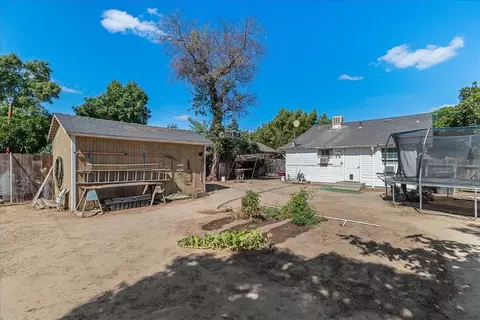 Exterior - 328 2nd St, Ripon, CA 95366 photo 10 of 11