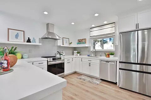 2 Free River Ct, Sacramento, CA 95831