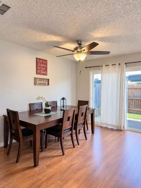Dining - 5205 Gibbons Dr, Carmichael, CA 95608 photo 2 of 2