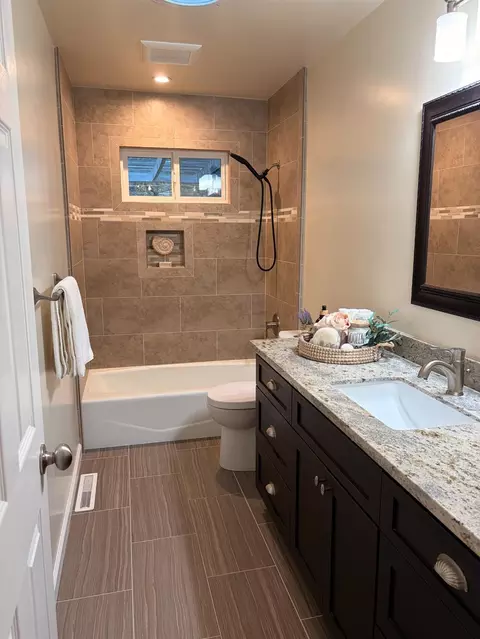 Bath - 3789 Northridge Dr, Concord, CA 94518 photo 3 of 5