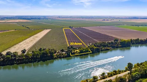 53375 S River Rd, Clarksburg, CA 95612