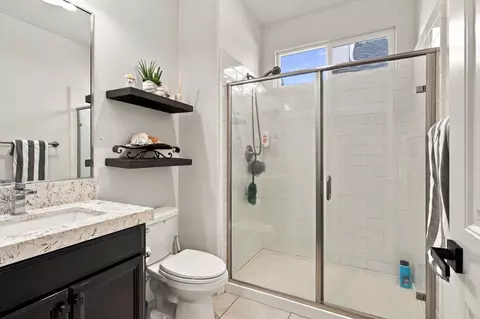 Bath - 1655 Cady Ln, Ripon, CA 95366 photo 1 of 4
