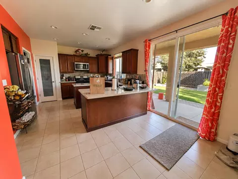 4325 Strathmore Pl, Merced, CA 95348 photo 4