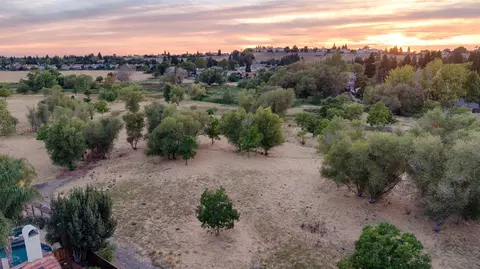 View/Area - 2615 Swindon Ct, Rocklin, CA 95765 photo 5 of 11
