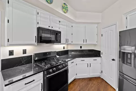 Kitchen - 2615 Swindon Ct, Rocklin, CA 95765 photo 3 of 4