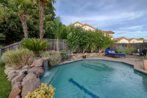 Exterior - 2615 Swindon Ct, Rocklin, CA 95765 photo 7 of 22