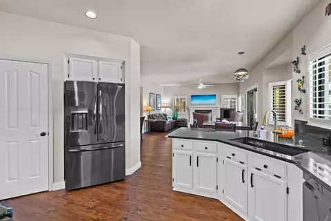 Kitchen - 2615 Swindon Ct, Rocklin, CA 95765 photo 4 of 4