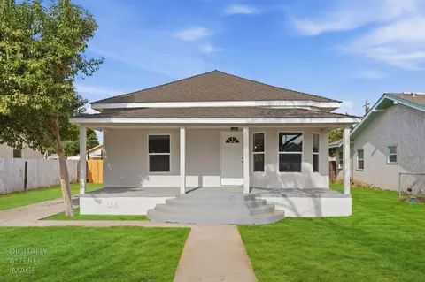 Exterior - 315 S J St, Madera, CA 93637 photo 2 of 10