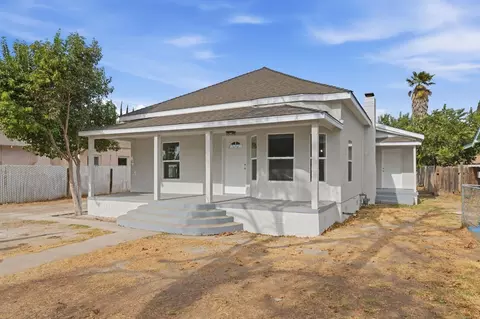 Exterior - 315 S J St, Madera, CA 93637 photo 3 of 10